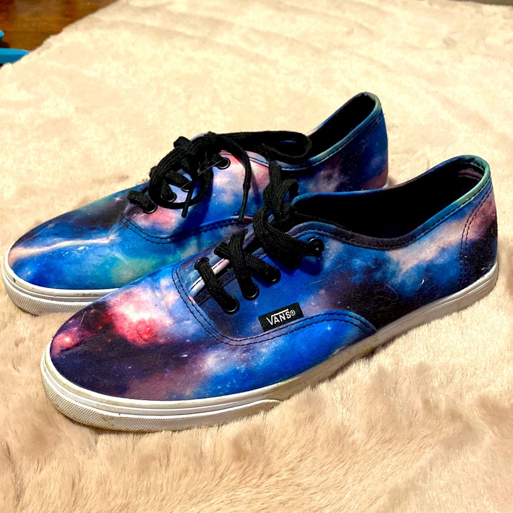 Galaxy Vans - Picture 3 of 6